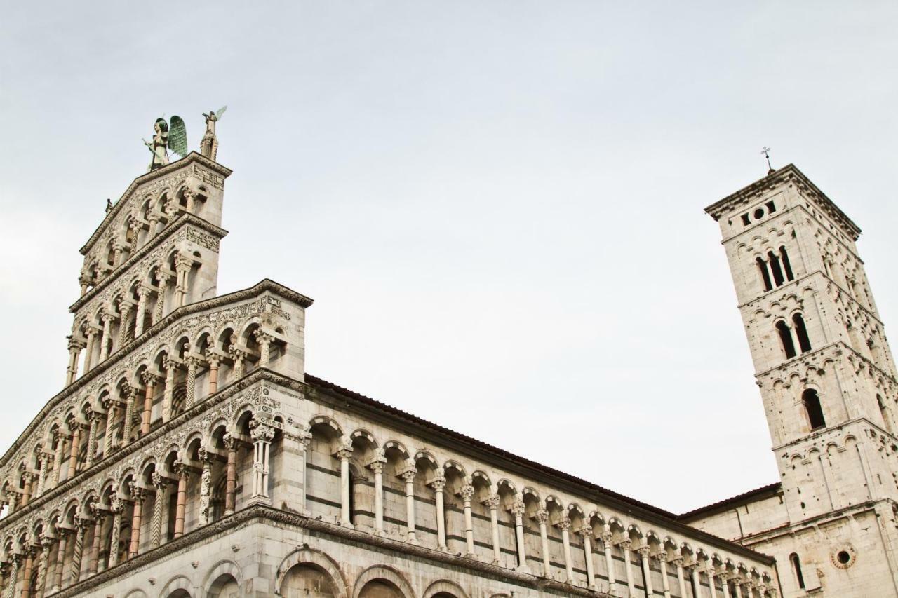 Ferienwohnung Charme Con Parcheggio Lucca Exterior foto